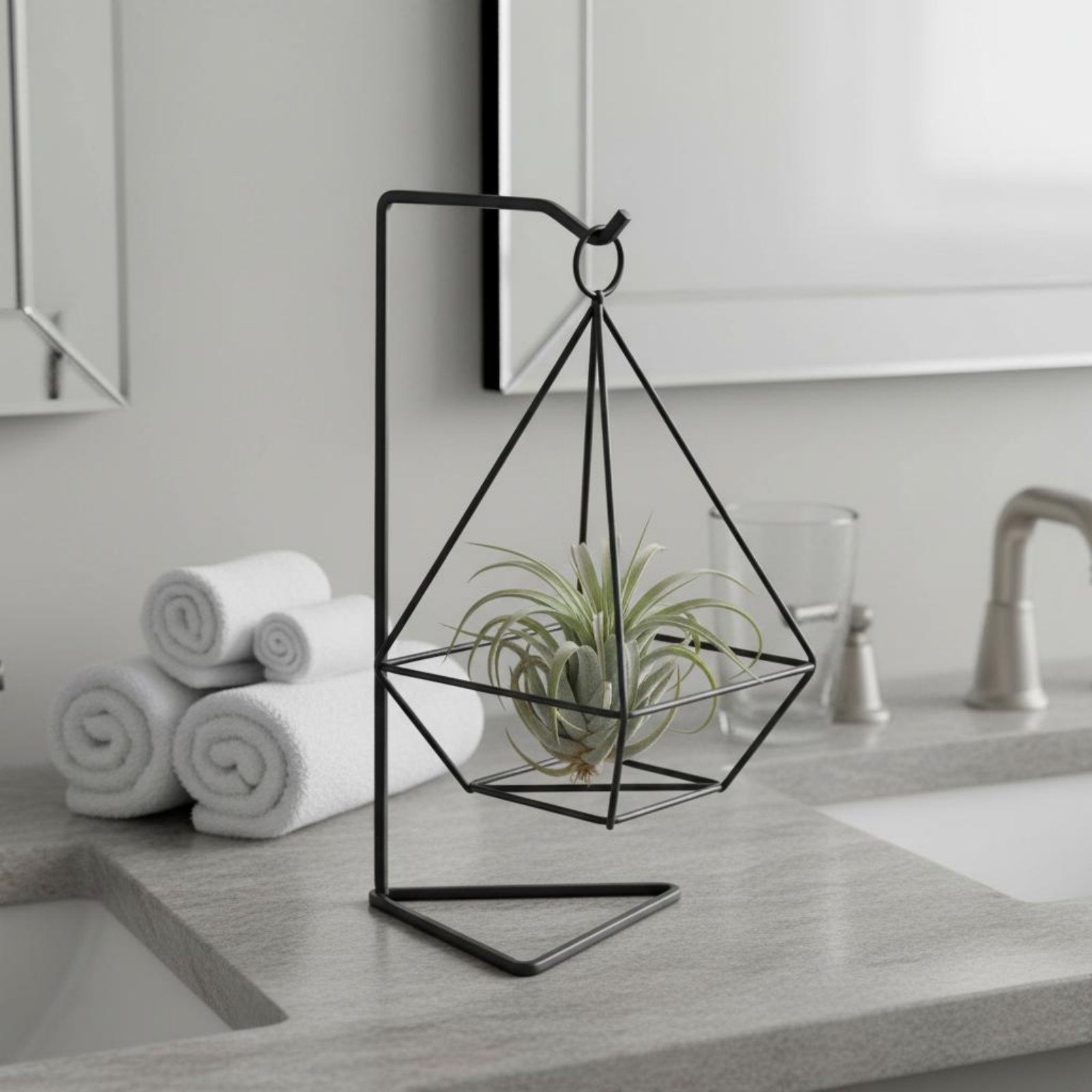 幾何学模様のエアプランツホルダー ミニマリストデザイン エア - Air Plant Tillandsia のレビューと価格